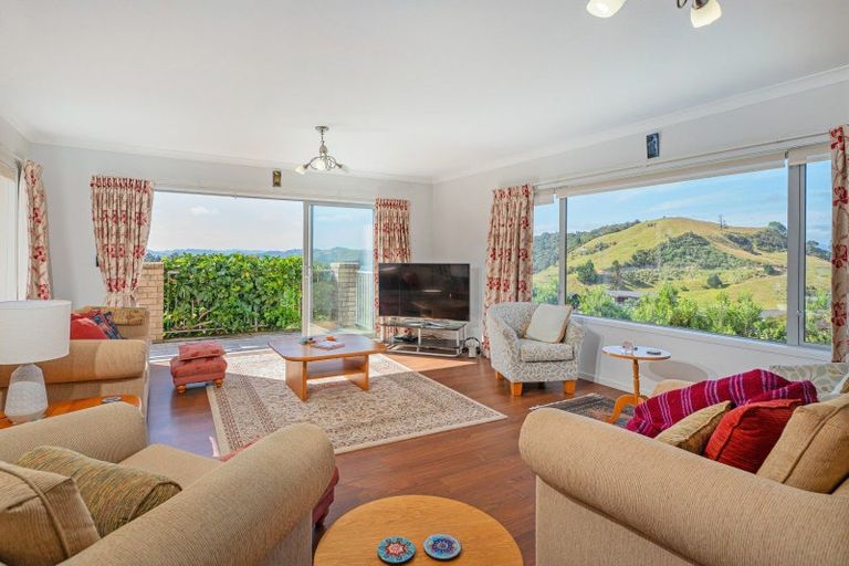 Photo of property in 16 Ohuka Place, Whitianga, 3510