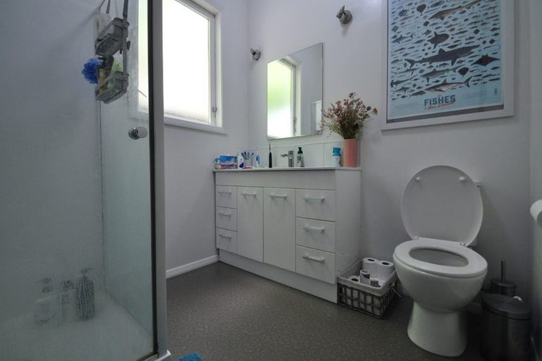 Photo of property in 140 Glenmore Street, Northland, Wellington, 6012