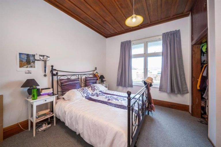 Photo of property in 12 Puriri Street, Hawera, 4610