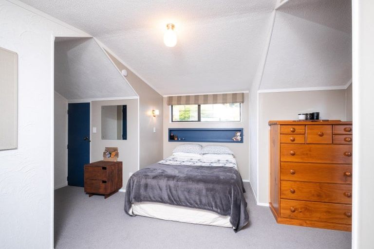 Photo of property in 38 Ngarimu Crescent, Taradale, Napier, 4112