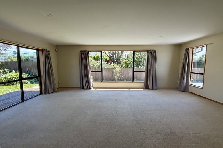 Photo of property in 17a East Belt, Rangiora, 7400