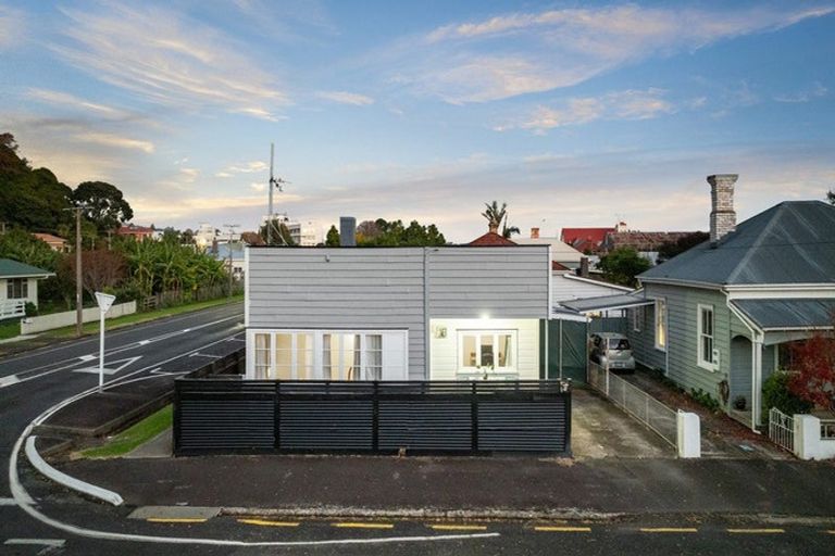 Photo of property in 602 Cochrane Street, Thames, 3500