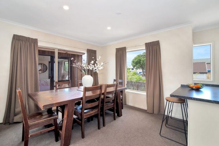 Photo of property in 74a Simpson Road, Papamoa Beach, Papamoa, 3118
