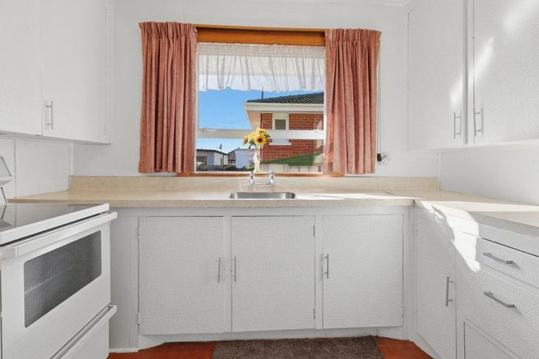 Photo of property in 132 Macandrew Road, South Dunedin, Dunedin, 9012