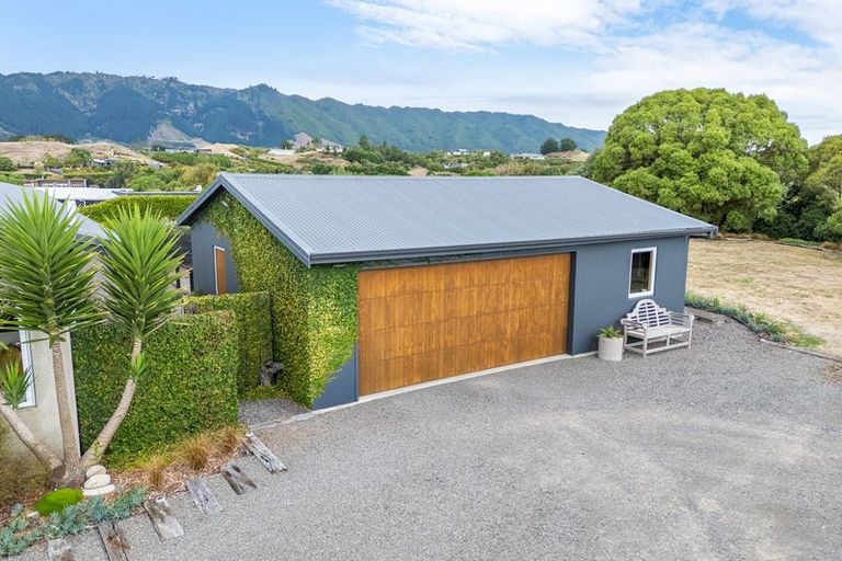 Photo of property in 14 Pairuku Lane, Peka Peka, Waikanae, 5391