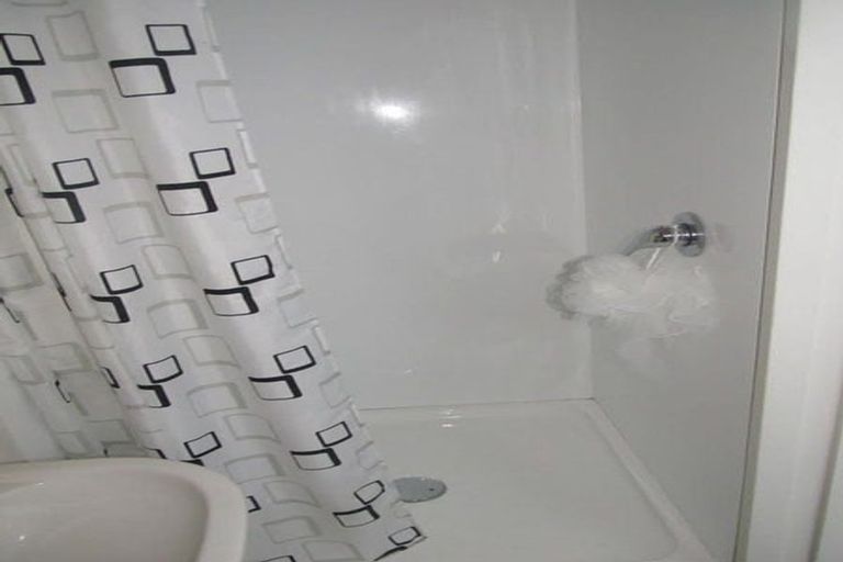 Photo of property in Urbane Apartments, 47/29 Webb Street, Mount Cook, Wellington, 6011