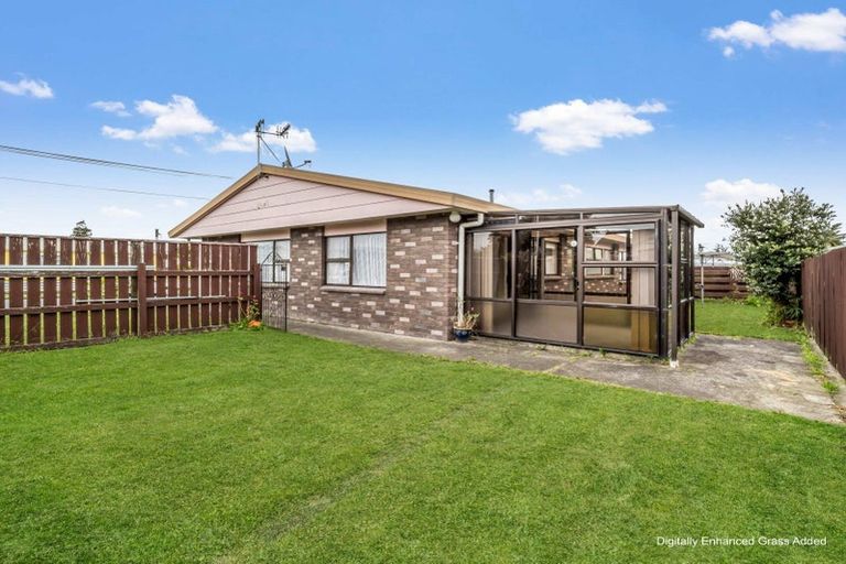Photo of property in 11 Cornwall Street, Levin, 5510