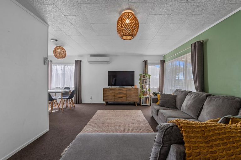 Photo of property in 9 Bronte Place, Owhata, Rotorua, 3010
