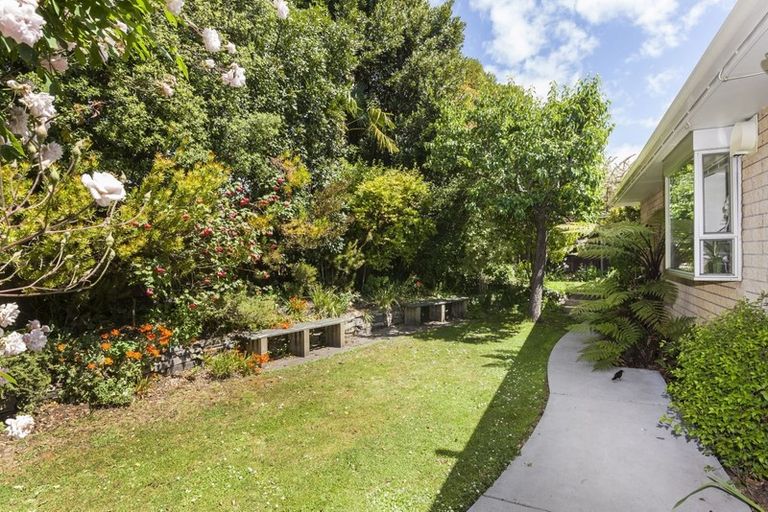 Photo of property in 8 Esher Place, Saint Martins, Christchurch, 8022