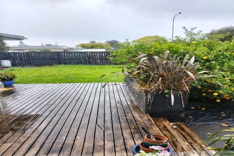 Photo of property in 1/450 Great South Road, Opaheke, Papakura, 2113
