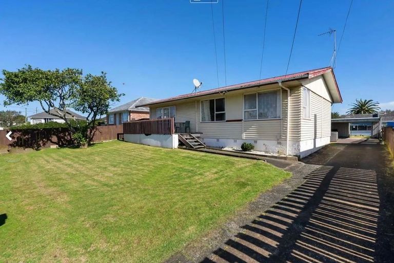 Photo of property in 4 White Road, Manurewa, Auckland, 2102