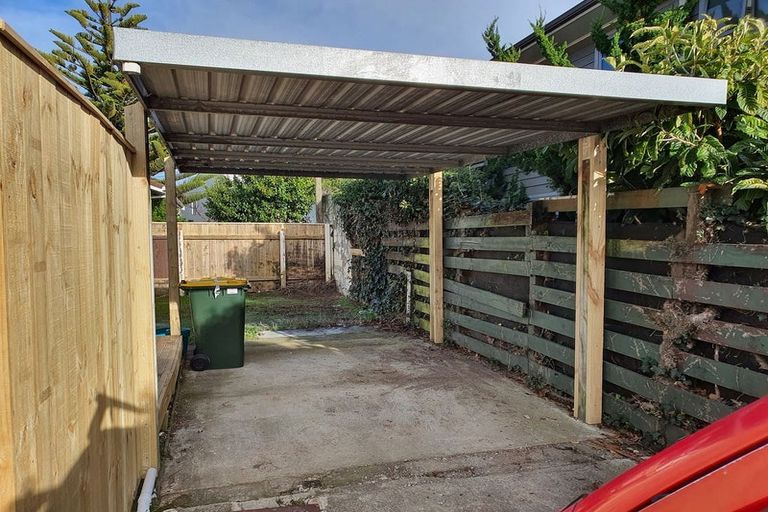 Photo of property in 21b Russell Street, Waterloo, Lower Hutt, 5011