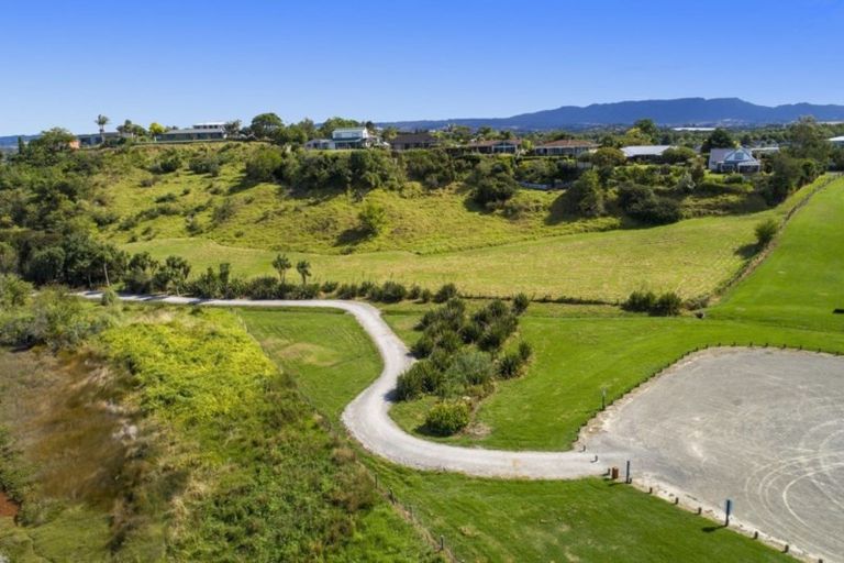 Photo of property in 11 Margaret Drive, Omokoroa, 3114