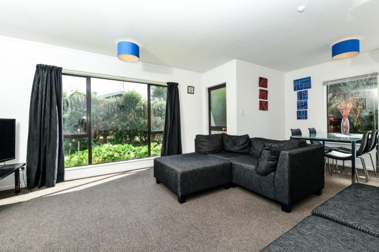 Photo of property in 2 Olwyn Green, Dinsdale, Hamilton, 3204