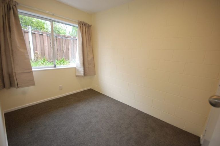 Photo of property in 1/98 Birkdale Road, Birkdale, Auckland, 0626