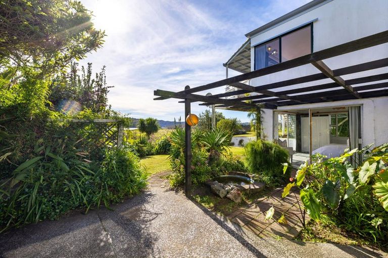 Photo of property in 7 Nihinihi Avenue, Raglan, 3225