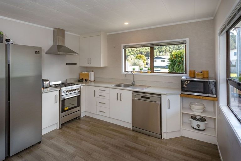 Photo of property in 8 Diamond Drive, Tairua, 3508