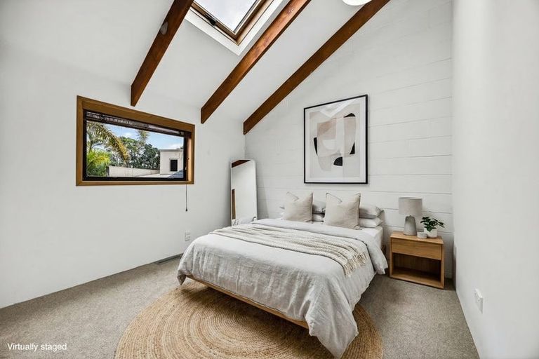 Photo of property in 24 Whitby Crescent, Mairangi Bay, Auckland, 0630
