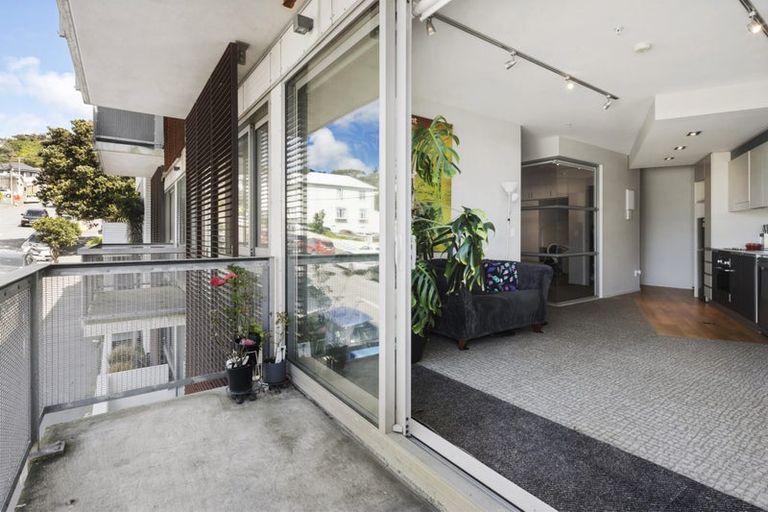 Photo of property in Masina Apartments, 201/80u Riddiford Street, Newtown, Wellington, 6021
