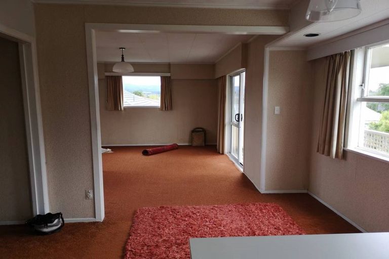 Photo of property in 22 Kaikoura Street, Henderson, Auckland, 0612