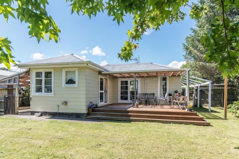 Photo of property in 34 Linwood Drive, Paraparaumu, 5032