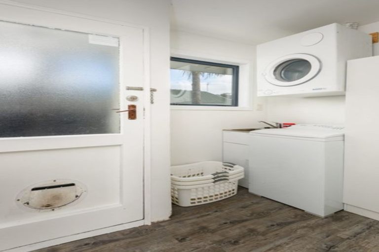 Photo of property in 29 Lamorna Road, Parklands, Christchurch, 8083