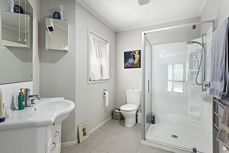 Photo of property in 347a Main Road North, Brown Owl, Upper Hutt, 5018