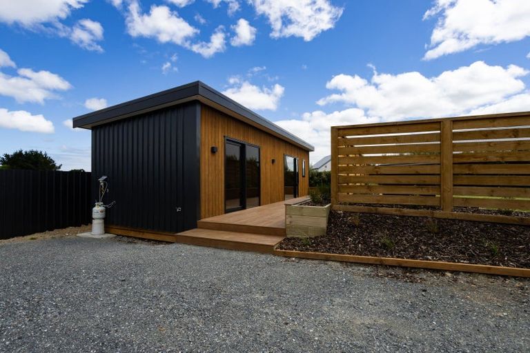 Photo of property in 22 Glenda Place, Seaward Bush, Invercargill, 9812