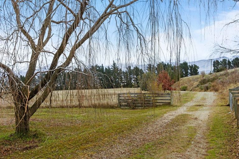 Photo of property in 2182 Tarras-cromwell Road, Tarras, Cromwell, 9383