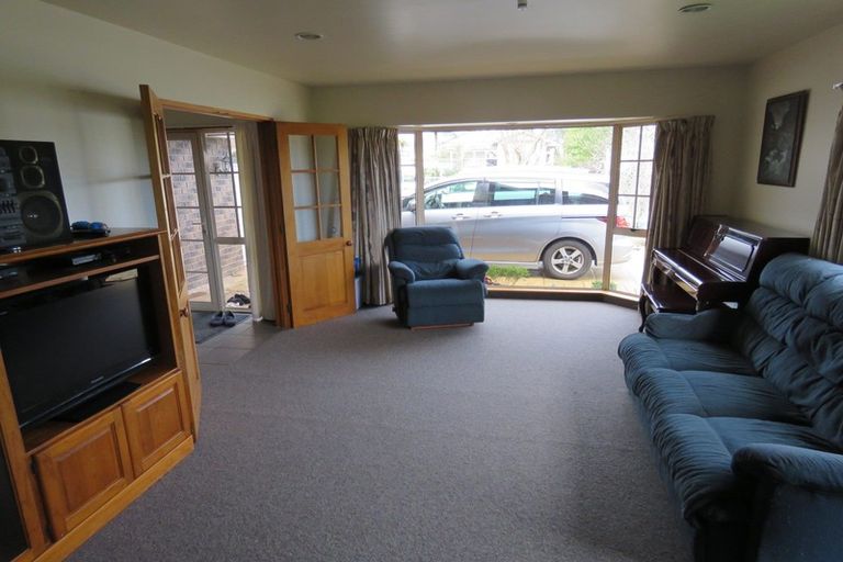 Photo of property in 21 Queen Street, Westport, 7825