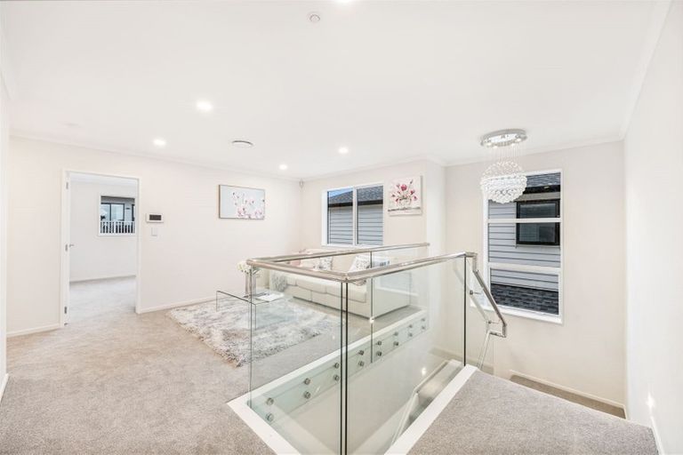 Photo of property in 21 Lime Hill Rise, Flat Bush, Auckland, 2019