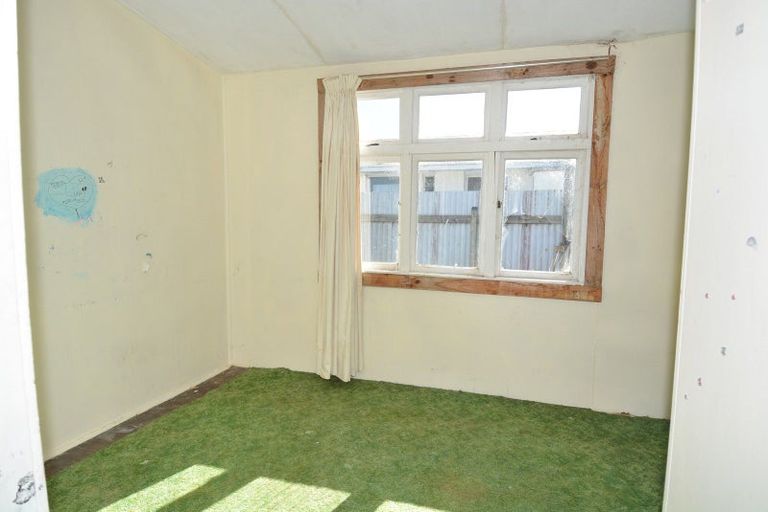 Photo of property in 36 Brown Street, Strathern, Invercargill, 9812