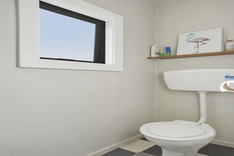 Photo of property in 33 Orbell Street, Dalmore, Dunedin, 9010