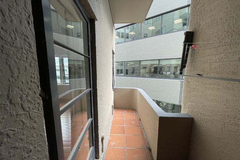 Photo of property in Westhaven Apartments, 11/127u Molesworth Street, Thorndon, Wellington, 6011