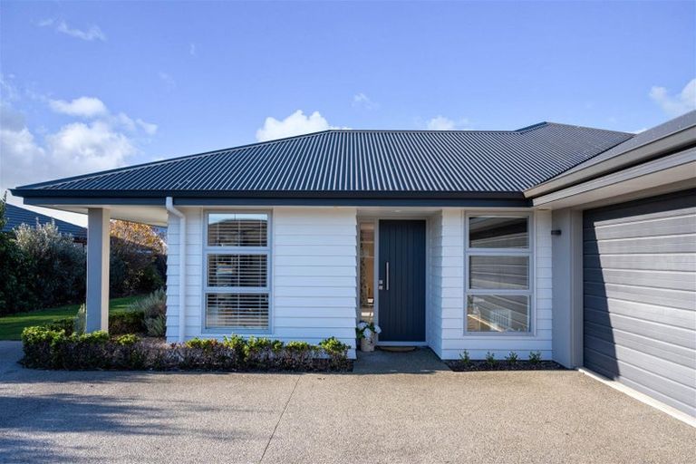 Photo of property in 13 Mary Newton Place, Brightwater, 7022