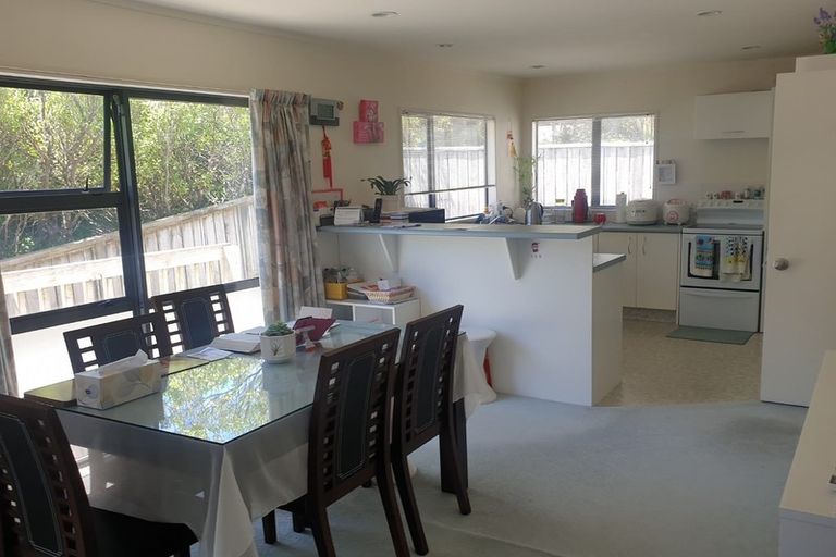 Photo of property in 104 Cortina Avenue, Johnsonville, Wellington, 6037