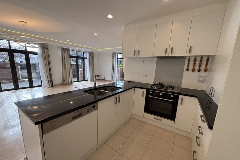 Photo of property in 28 Country Club Terrace, Northwood, Christchurch, 8051