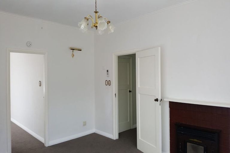 Photo of property in 61 Strathmore Avenue, Strathmore Park, Wellington, 6022