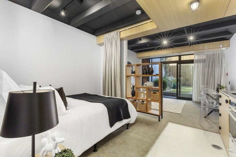 Photo of property in Vedado Apartments, 105/41u Hopper Street, Mount Cook, Wellington, 6011