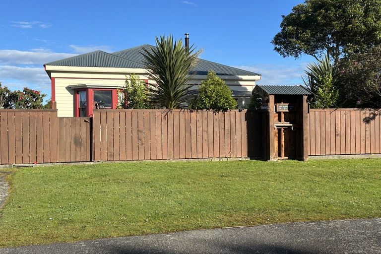 Photo of property in 83 Sale Street, Hokitika, 7810