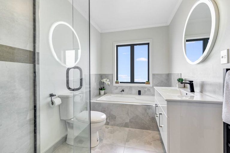 Photo of property in 8 Kaaka Street, Cambridge, 3434