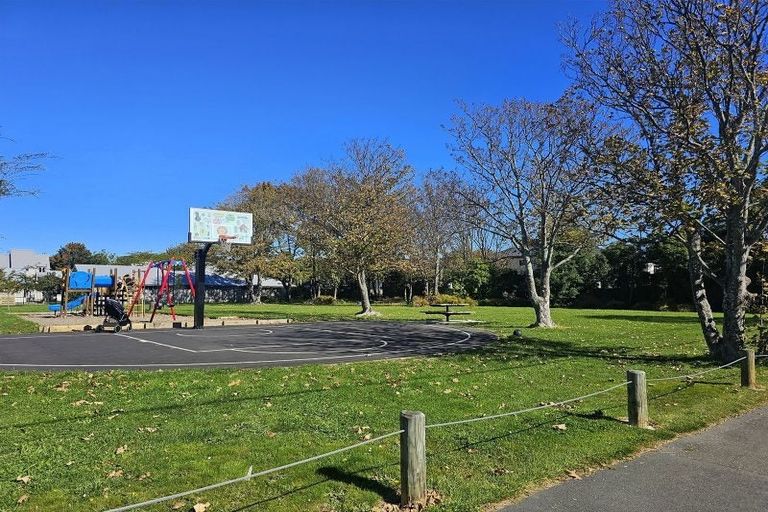 Photo of property in 2/76 Harman Street, Addington, Christchurch, 8024