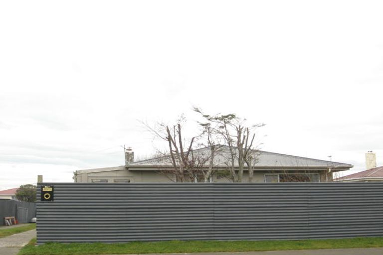 Photo of property in 262 Conyers Street, Strathern, Invercargill, 9812