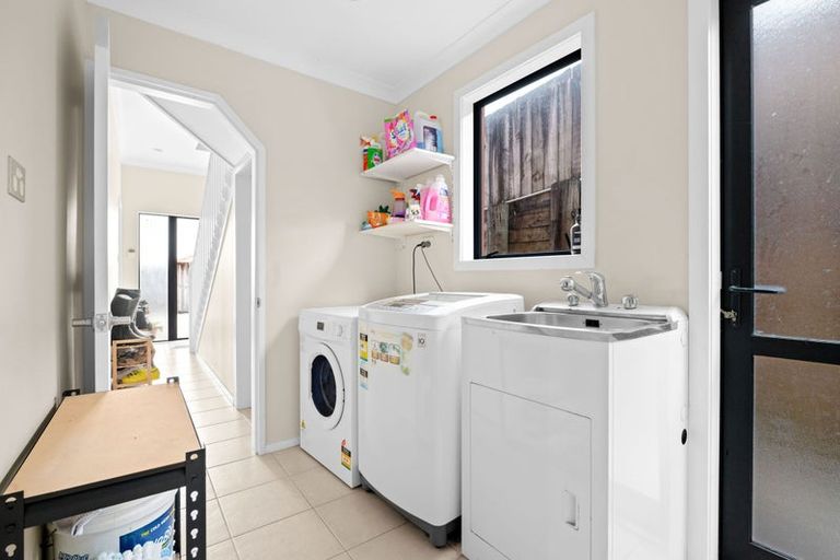 Photo of property in 22 Dorchester Place, Nawton, Hamilton, 3200