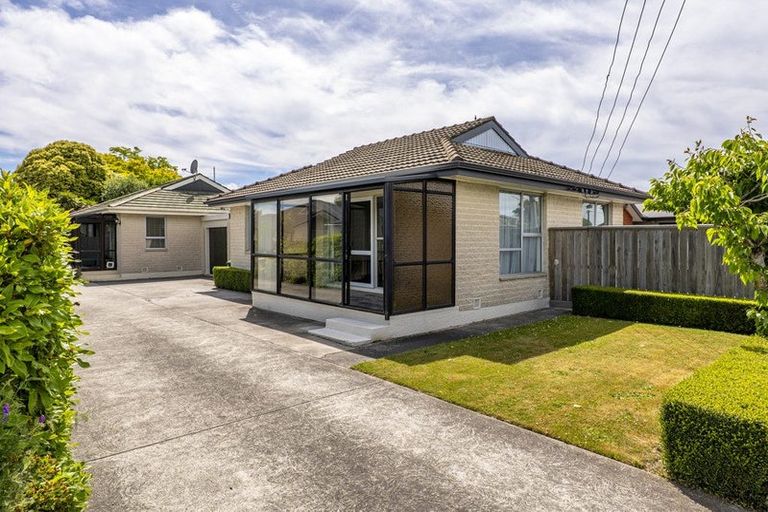 Photo of property in 500 Harewood Road, Harewood, Christchurch, 8051