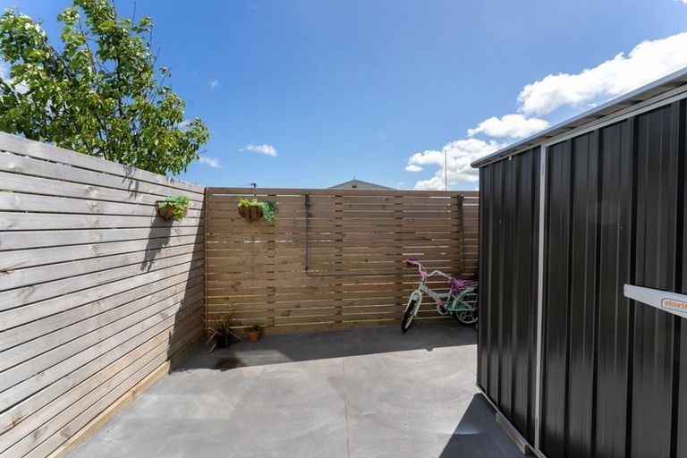 Photo of property in 19/9u Surrey Street, Tawa, Wellington, 5028