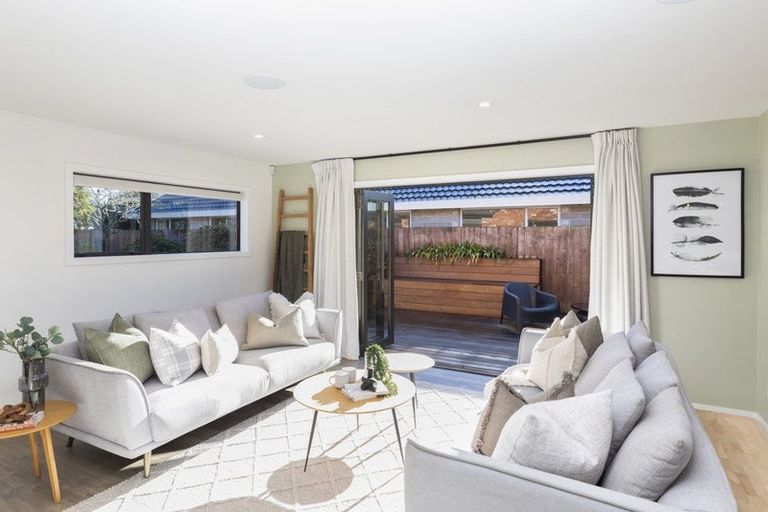 Photo of property in 54 Regency Crescent, Redwood, Christchurch, 8051