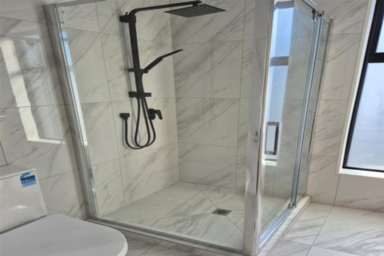 Photo of property in 21 Waikaha Street, Pokeno, 2472