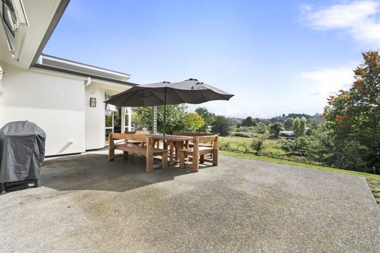 Photo of property in 4 Feltham Street, Hunterville, 4730