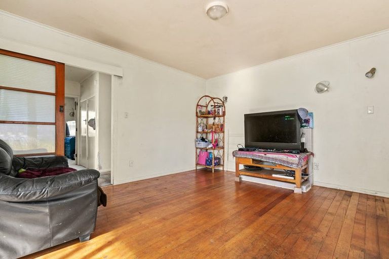 Photo of property in 22 Elizabeth Avenue, Papatoetoe, Auckland, 2025